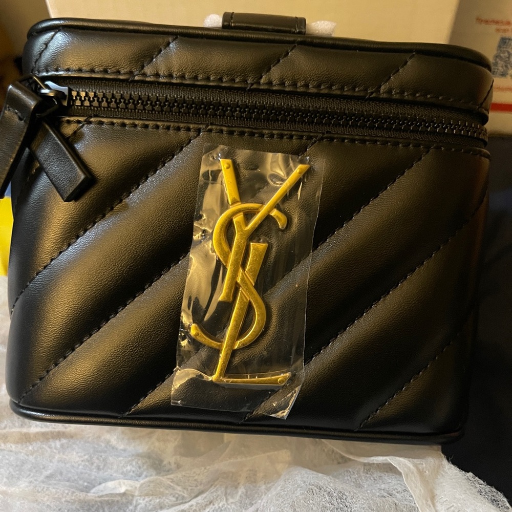 🎁 YSL GWP NOVELTY Black & Gold hard ware Quilted Vanity Crossbody Bag (BEAUTE) - Picture 9 of 11